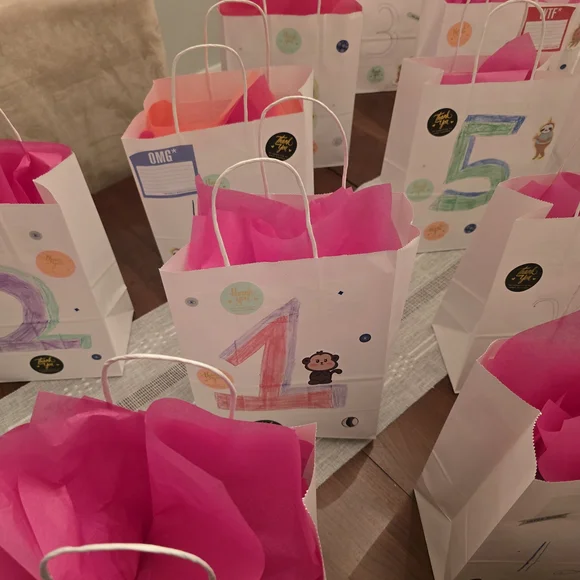 October Birthday Bag Game!! Pick a Number, Every Bag a Winner! One Grand Prize!! - Picture 6 of 16